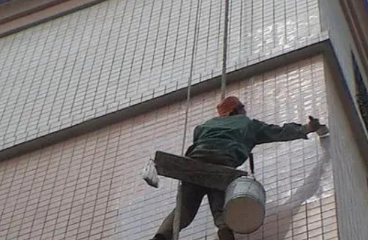 武清卫生间漏水维修公司分享下武清外墙防水的必要性。